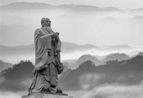 儒家的宗教化：,儒家提倡“仁”，诸如“仁者爱人”“天下归仁”等，儒家的社会地位也会随着升高