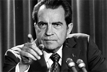 用六十甲子模型破译个体人生命奥秘例证之尼克松:中国人民的老朋友因中风辞世