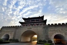 在中华文明的历史长河中，自从周武王建立邦国日燕国，从此北方文明的春天翻开了第一页