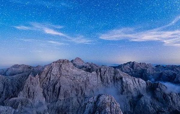 紫薇星耀擎羊星入兄弟宫、夫妻宫、子女宫、财帛宫的性格、外貌、运气分析