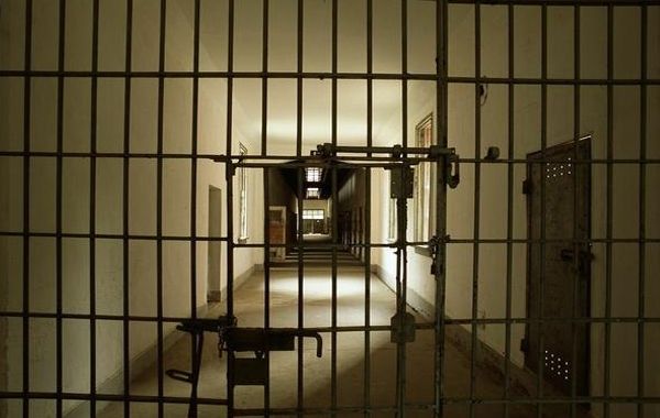 紫薇斗数推断犯罪和牢狱之灾的规则（一）:若陀罗在寅、申、巳、亥入命主其人天生好行奸弄巧