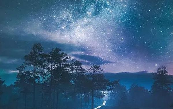 若财帛宫的宫干引发命宫中的主星化科，主其人往往赚钱不积极，赚多少算多少，随遇而安