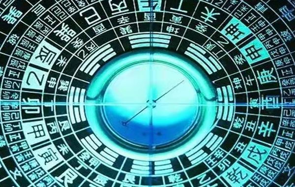 六爻与梅花易数能够同断的理由：断卦的名称相同；每一个卦都蕴含着求测者无限的信息