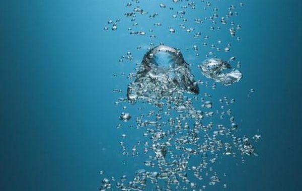 五月癸水：癸水生于午月，午月癸水日干八字喜忌分析
