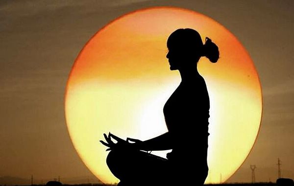 八字用神虚神格局实例：拱禄、拱贵、拱财宫格；合禄，合贵格等