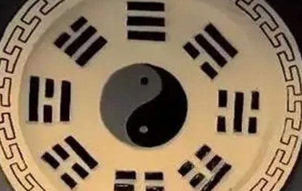 格局是否成立，用神是否可用，如何取舍，必须根据每一个具体的命式作具体分析