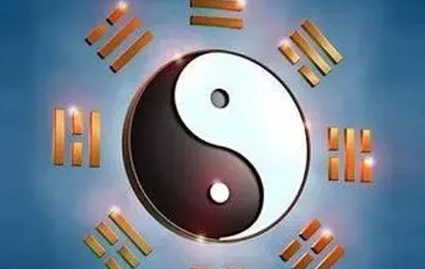 天干透出的两干两者结合无情，必定有所忌，假如四柱没有救应，那就是败格