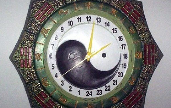 “天合地”就是命局中四柱的天干暗合同一柱的地支所藏的天干的情况，这也是天干自合