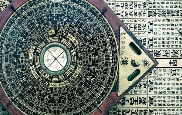 “化象"是指命局中出现两个天干可以相合，然后合化，而“化得真者”说的就是“真化”