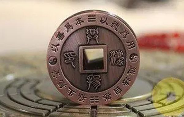 我们根据日主的喜忌和命局中的有情无情，列举注疏中恩怨的五种情况