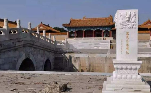清代陵寝典礼制度中，建筑体制是一个极为重要的组成部分